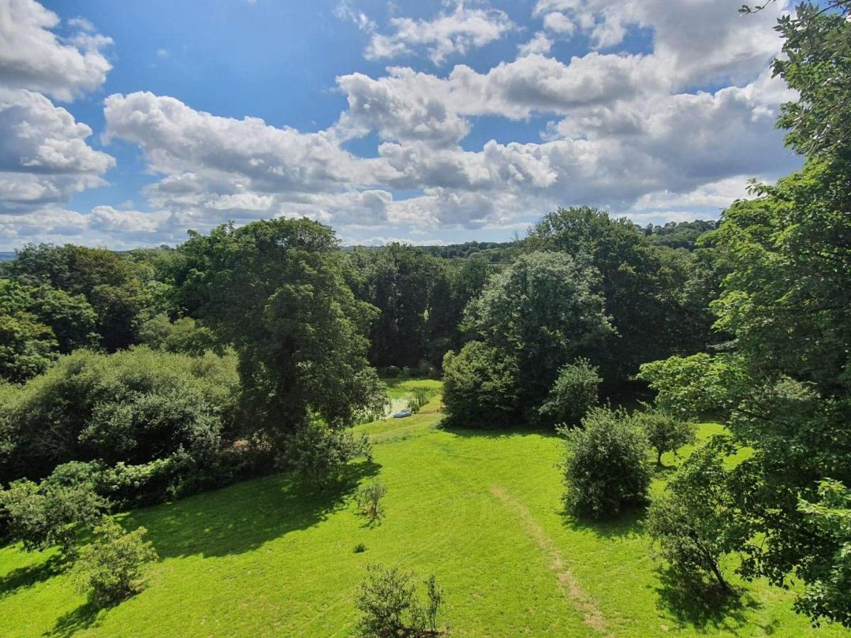 Budget Stay, In Lovely Private Setting With Rustic Charm, Log Burner, Fire Pit, Campers Kitchen & Eco Loo No Bedding Supplied Narberth Εξωτερικό φωτογραφία