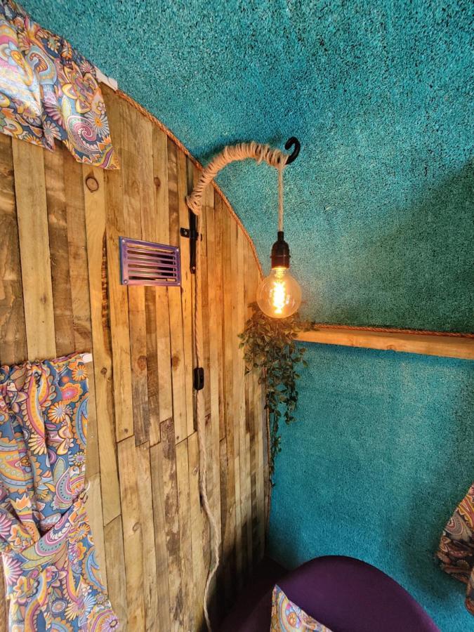 Budget Stay, In Lovely Private Setting With Rustic Charm, Log Burner, Fire Pit, Campers Kitchen & Eco Loo No Bedding Supplied Narberth Εξωτερικό φωτογραφία
