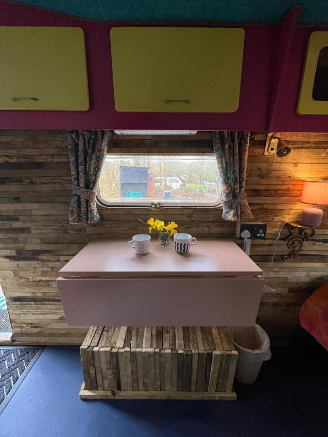 Budget Stay, In Lovely Private Setting With Rustic Charm, Log Burner, Fire Pit, Campers Kitchen & Eco Loo No Bedding Supplied Narberth Εξωτερικό φωτογραφία